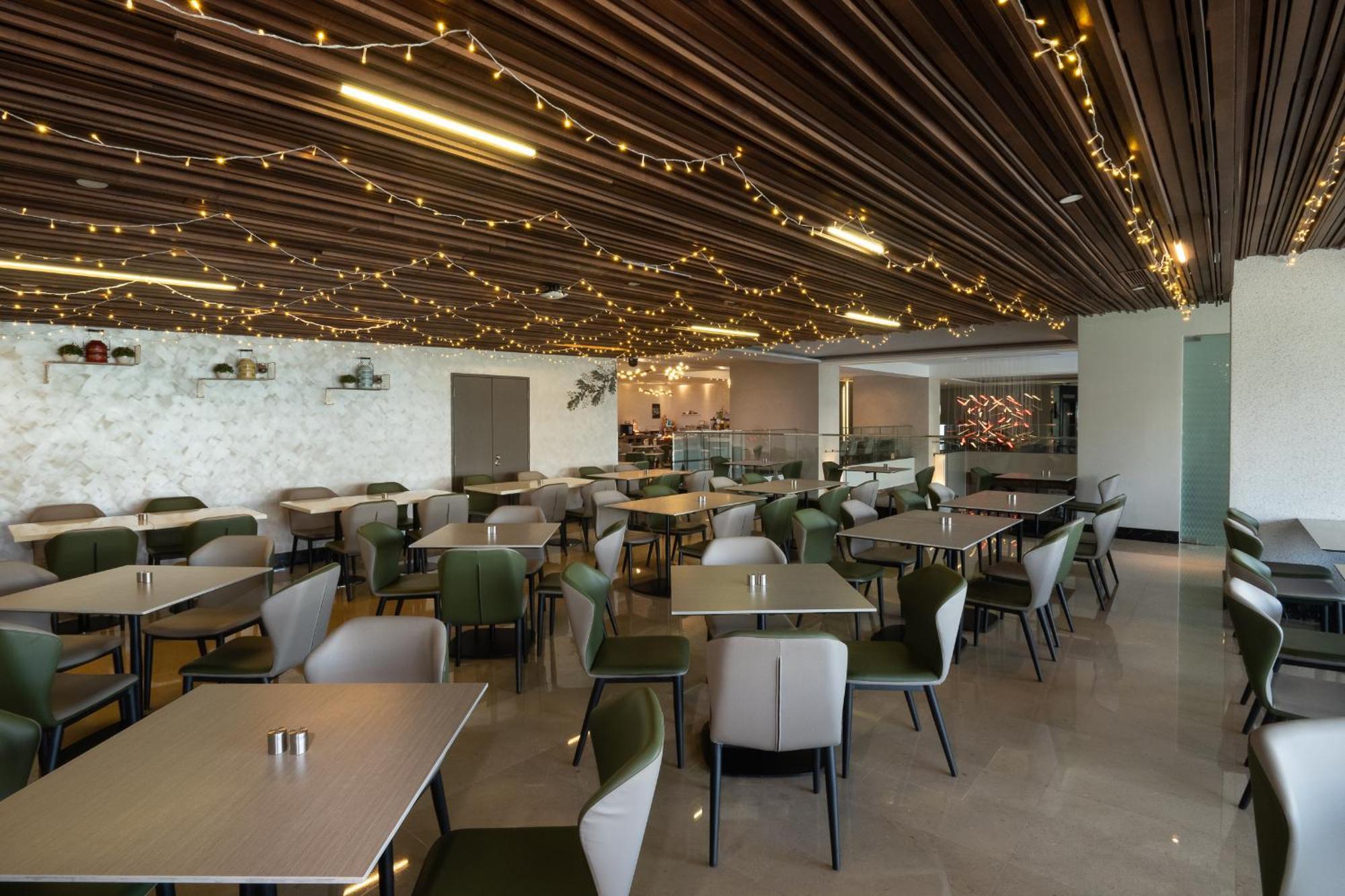 Olive Tree Hotel Penang Bayan Lepas Eksteriør billede